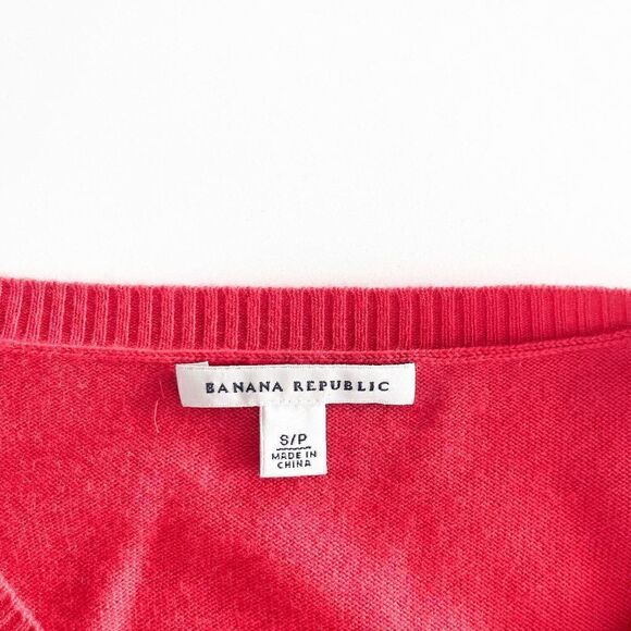 Banana Republic Women's Cardigan Sweater Embellished Rosette Fine Wool Red Small - Picture 3 of 7